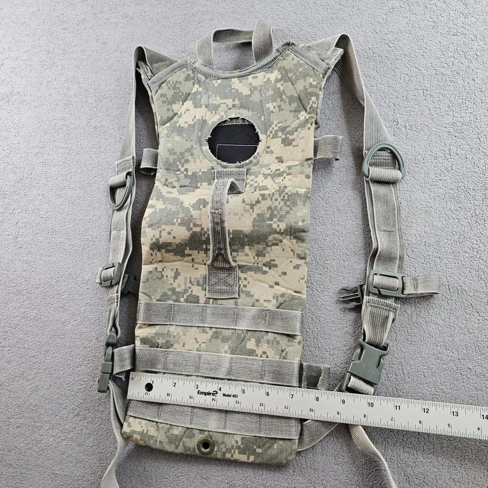 US Military Molle II Hydration System Carrier ACU Digital Camelbak No Bladder‎
